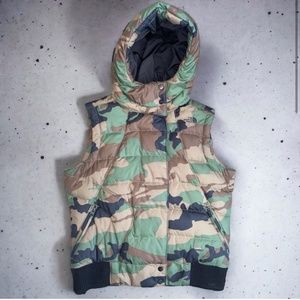 In Search of North Face Camouflage Vest w/ hood (Large)